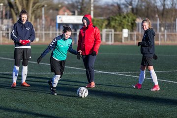 Bild 33 - Frauen SG Holstein Sued - SV Gruenweiss-Siebenbaeumen : Ergebnis: 0:2